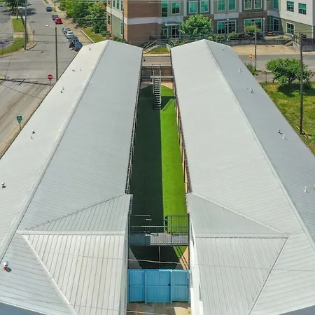 Living- A Stylish Escape Unit 6b Apts * Nashville