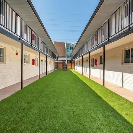 Hideaway- Close To Music And Fun Unit 1b *