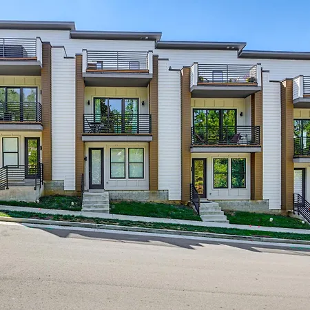 Holiday home Townhome With Deck Close To Downtown! Nashville