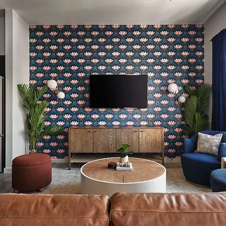 Holiday home Modern Music Row With King & Queen Bedrooms + Private Balcony Pool & Fitness Center Walk To Rca B & Local Dining Under 2 Miles To Broadway Garage Parking Elevator Access 24 Hr Hospitality *