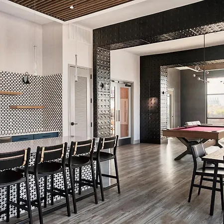 Holiday home Modern Music Row With King & Queen Bedrooms + Private Balcony Pool & Fitness Center Walk To Rca B & Local Dining Under 2 Miles To Broadway Garage Parking Elevator Access 24 Hr Hospitality Nashville