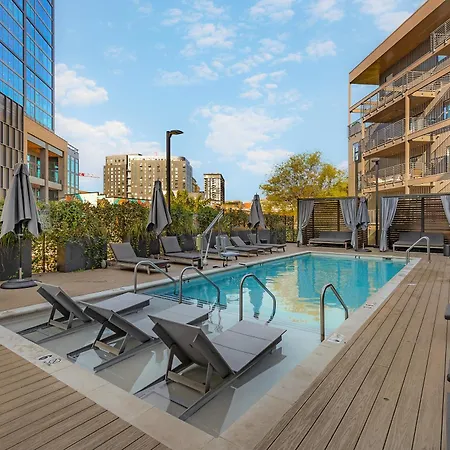 Apartment Luxury Penthouse With 2 Floors Pool Patio Gym Walk To Broadway Nashville