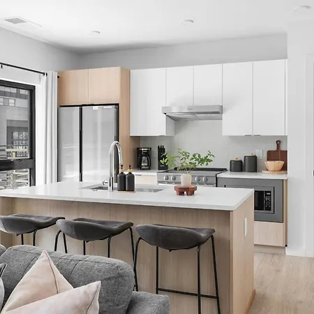 Apartment Luxury Penthouse With 2 Floors Pool Patio Gym Walk To Broadway