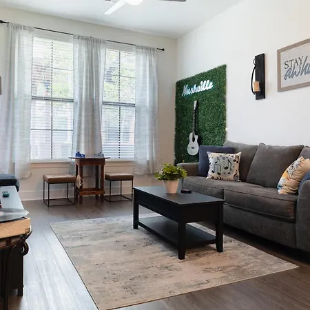 A Touch Of Bleu - 1 Bdr Condo, Free Parking * Nashville