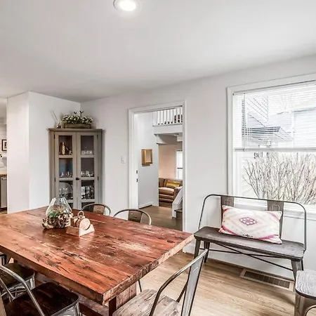 Charming Spacious - 10 Mins To Downtown! * Nashville