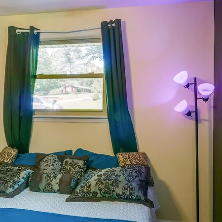 Getaway With Gazebo, 11 Mi To Downtown!
