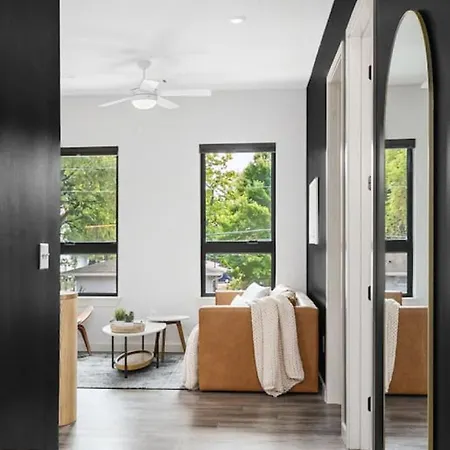 Chic Music Row Rooftop Deck With View Gym Office And Nashville
