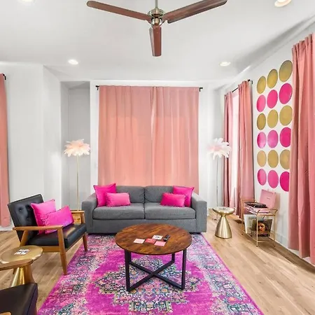 Holiday home Ultimate Bach 10min To Dt Ig Walls Every *