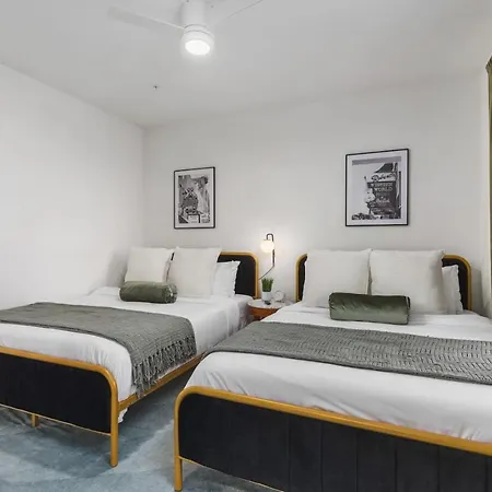 Luxury In The Gulch With Patio Pool Walk To Broadway Nashville
