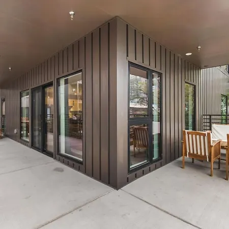 Luxury In The Gulch With Patio Pool Walk To Broadway * Nashville