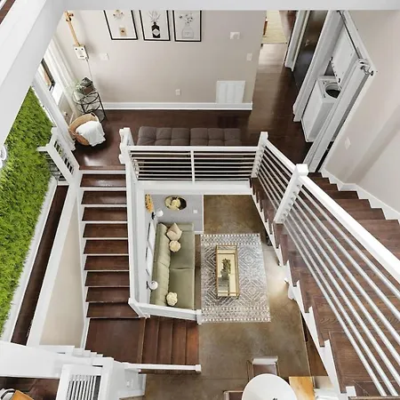 Modern With Rooftop Deck Walk To Coffee Restaurants Brewery