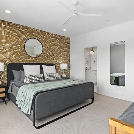 Stunning With Garage And Patio Walk To Restaurants 12 South And Belmont * Nashville