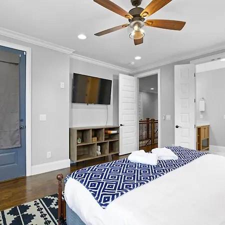 5 Mins To Downtown - Big Luxury House - 7 Beds Holiday home Nashville
