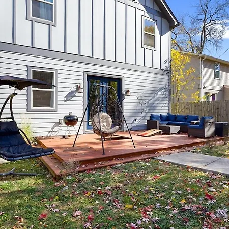 5 Mins To Downtown - Big Luxury House - 7 Beds Holiday home *