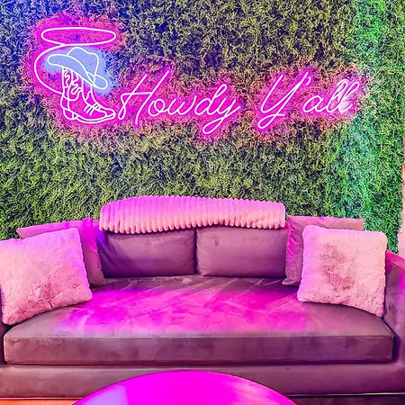 Howdy Y'all - Minutes To Broadway & Free Parking *