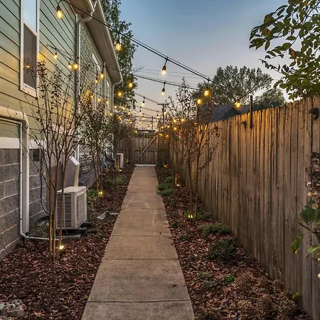 Greenwood With Covered Hot Tub, Fire Pit, And Outdoor Tv! *