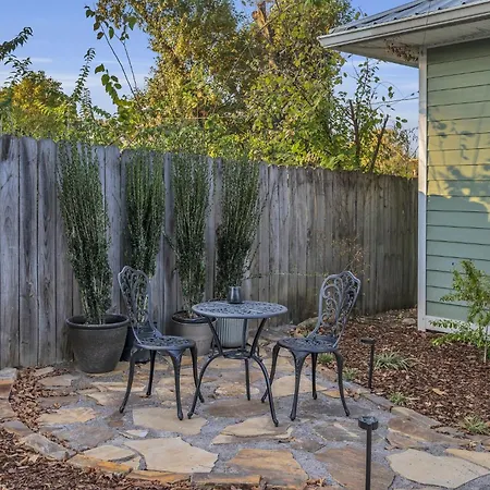 Holiday home Greenwood With Covered Hot Tub, Fire Pit, And Outdoor Tv!