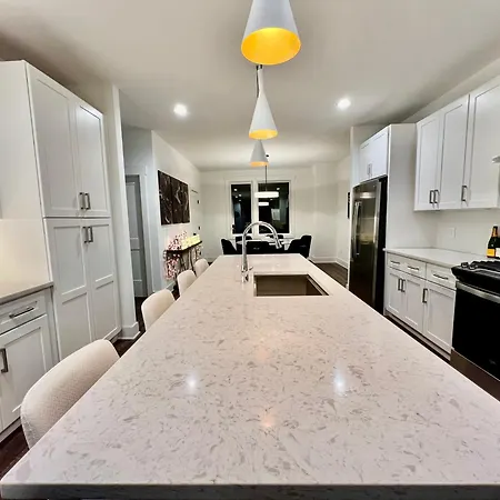 New Elevations Rooftop 5 Min To Downtown Nash Villa