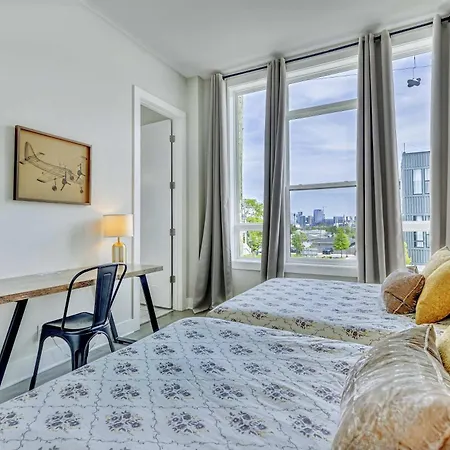 Huge Space 10 Beds Rooftop With City Views Holiday home