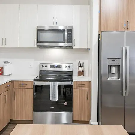 Landing Modern With Amazing Amenities Nashville