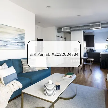 The Finley Loft - Quite Located In The Nations! Holiday home *
