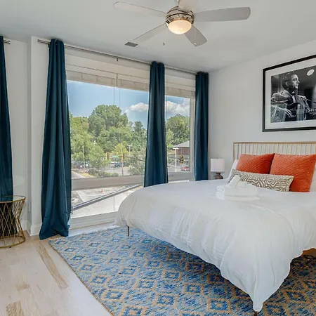 Country Thunder - Private Balcony - 5 Min Walk To Geodis Park *