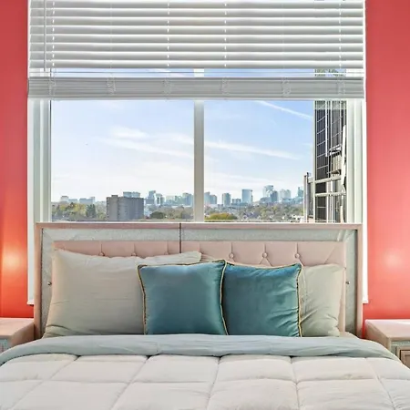 Cozy 2br In The Heart Of Music Apartment *