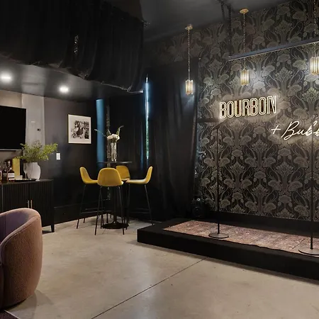 Holiday home Bourbon & Bubbles - Rooftop Hot Tub & Speakeasy Nashville