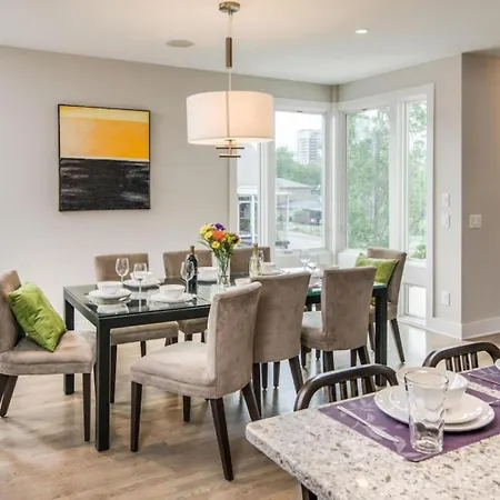 Great Location, Large - Roof Deck, Walk To Ni Holiday home Nashville