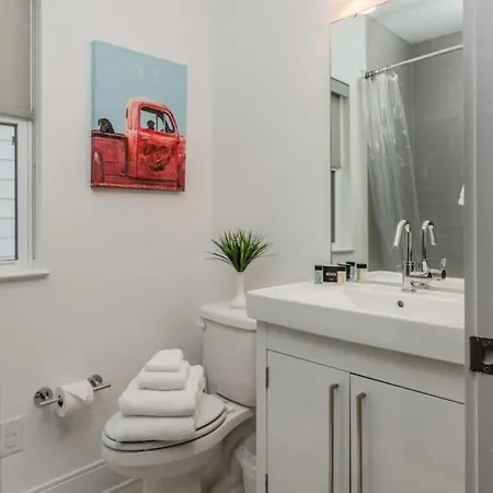 Holiday home The New Nashview Rooftop-skyline View - Sleeps 12