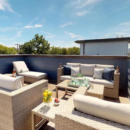 Rooftop Deck With View Modern Charming Holiday home Nashville