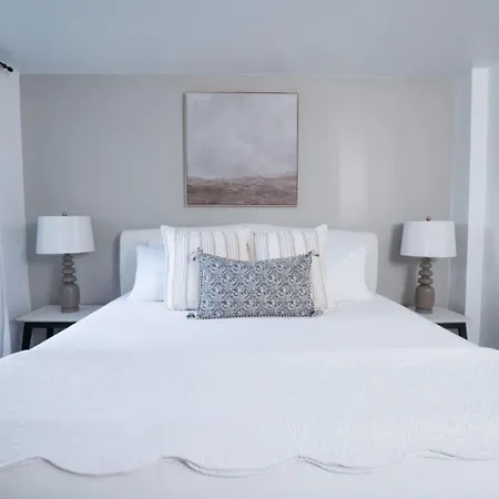 Riverfront Oasis Pool King Bed Walk To Broadway Nashville
