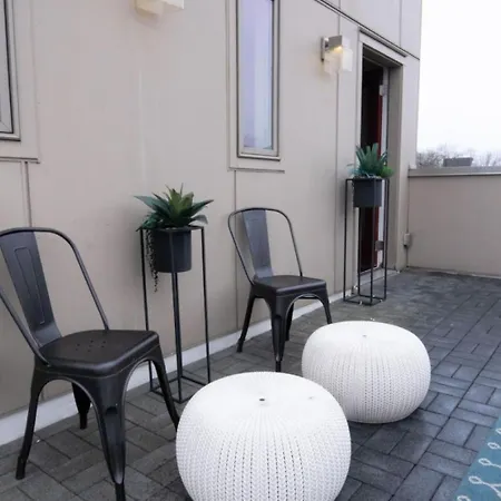 Holiday home Great Location, Large - Roof Deck, Walk To Ni *