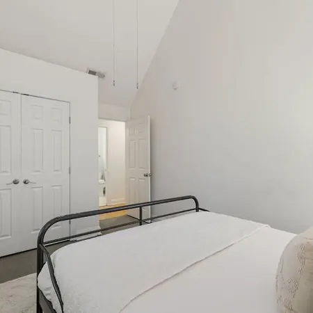 Downtown Luxury House - Beautiful Outdoor Spaces * Nashville