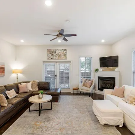 Downtown Luxury House - Beautiful Outdoor Spaces * Nashville