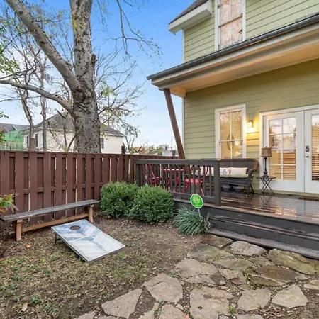 Downtown Luxury House - Beautiful Outdoor Spaces Holiday home *