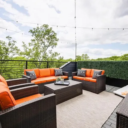 Holiday home Perfect Pregame Rooftop Close To Broadway