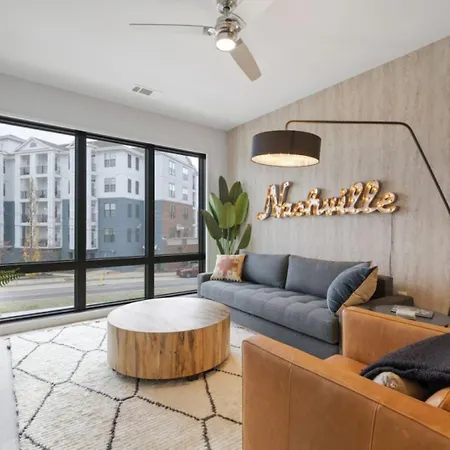 Holiday home Walk To Nightlife, Vanderbilt, Minutes To Broadway Nashville