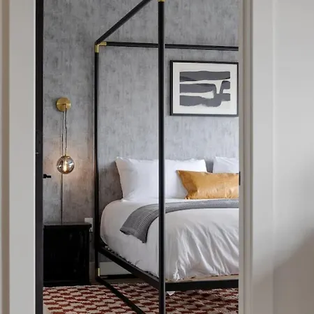 Walk To Nightlife, Vanderbilt, Minutes To Broadway *
