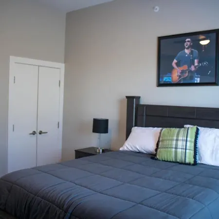 Apartment Music Near Downtown *