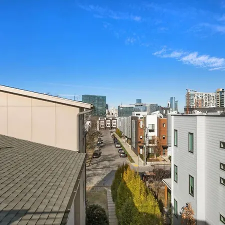 Steps To The Gulch 4Br 3,5 Ba Rooftop Wet Bar Holiday home