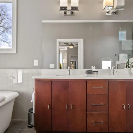 Steps To The Gulch 4Br 3,5 Ba Rooftop Wet Bar *