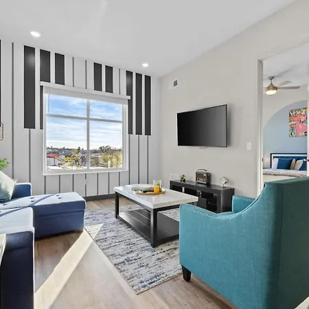 Alto 208 Apartment *