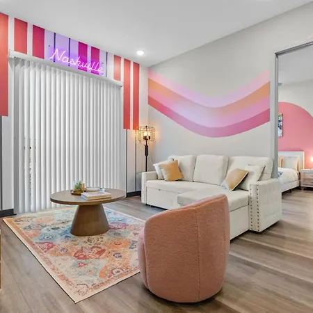Alto 306 Apartment *