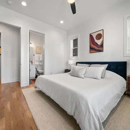 Mid-century Luxury Rooftop Lounge Near Broadway *
