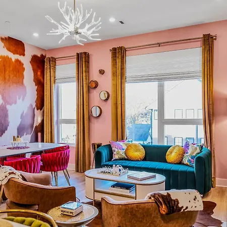 Rooftop Views Stylish Decor Nash Downtown Access Apartment Nashville