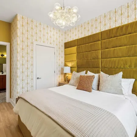 Rooftop Views Stylish Decor Nash Downtown Access Apartment *