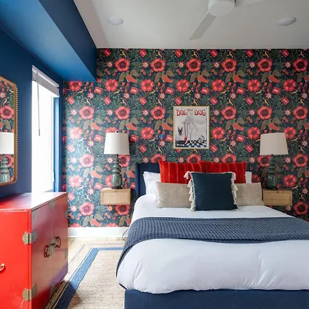 The Lyric - New Luxury Home, Rooftop With Firepit! Holiday home Nashville