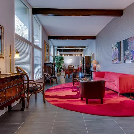 Midcentury Modern Holiday home Nashville