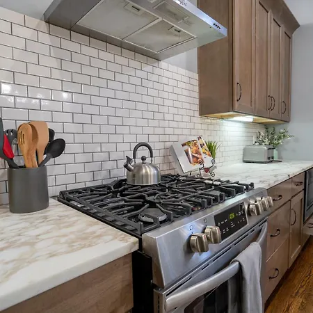 1103 Lawrence Ave Hbr